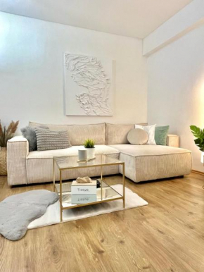 URBAN JUNGLE Apartment old town Air Conditioned